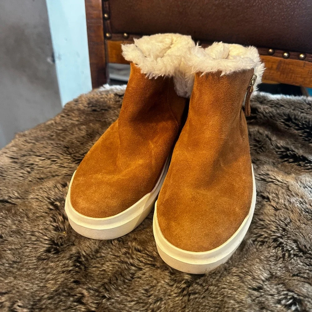 Cole Haan Grandpo Rally Caramel Suede Waterproof Ankle Boots, Size 7